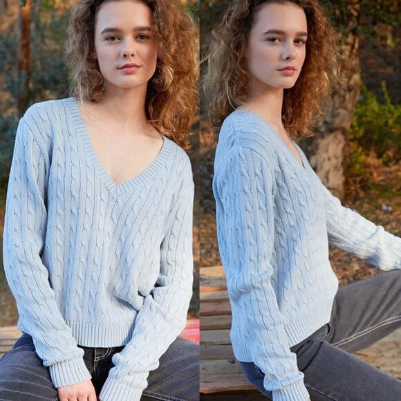 🦋 BRANDY MELVILLE JOHN GALT Leigh Cable Knit Light Blue Sweater Preppy Small - Picture 1 of 4
